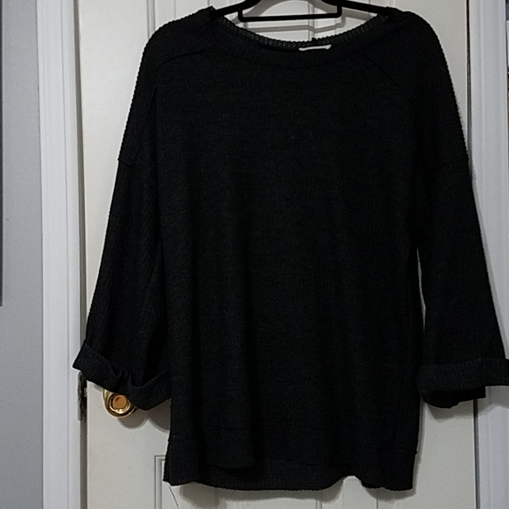 Black waffle tee